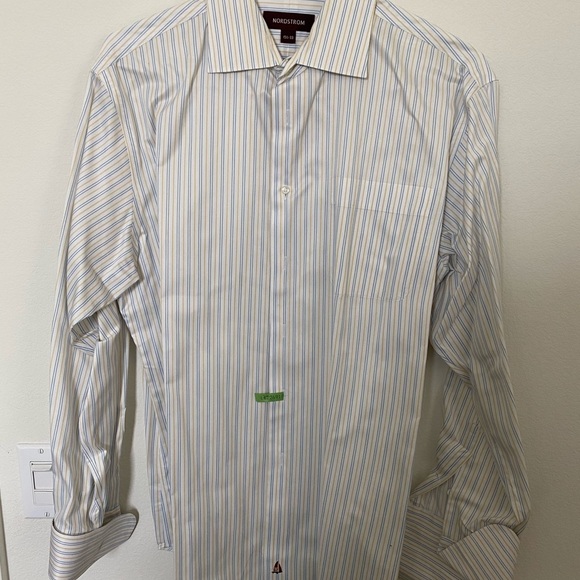 Men!’s shirt - Picture 4 of 6